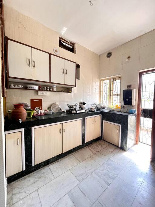 Gauranga Kutir-A Spiritual Villa Retreat ブバネーシュワル エクステリア 写真